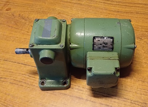 Motoriduttore 220v 380v w - motoriduttore, 85