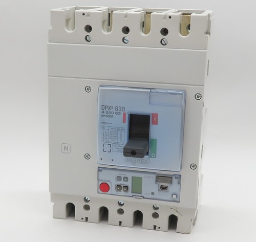 Interruttore automatico