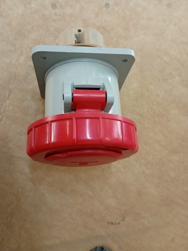 Presa palazzoli 220 380 - palazzoli, volt